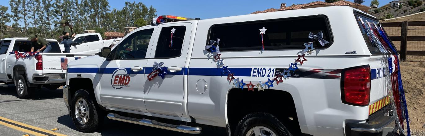 EMD truck decorated for the La Cresta Independance Day parade.